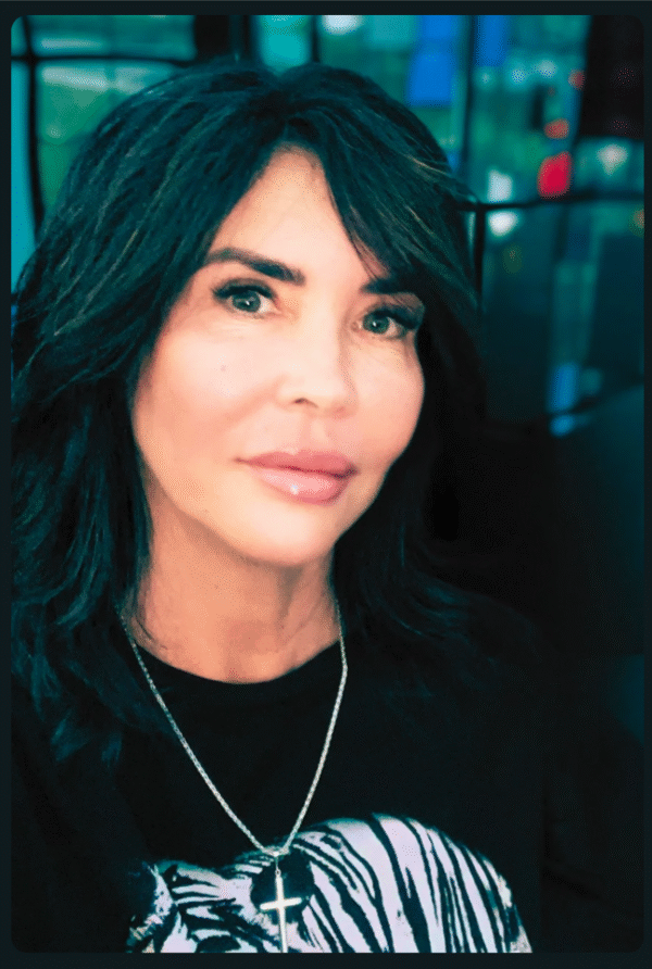 Karen León, MAED/CT, MA